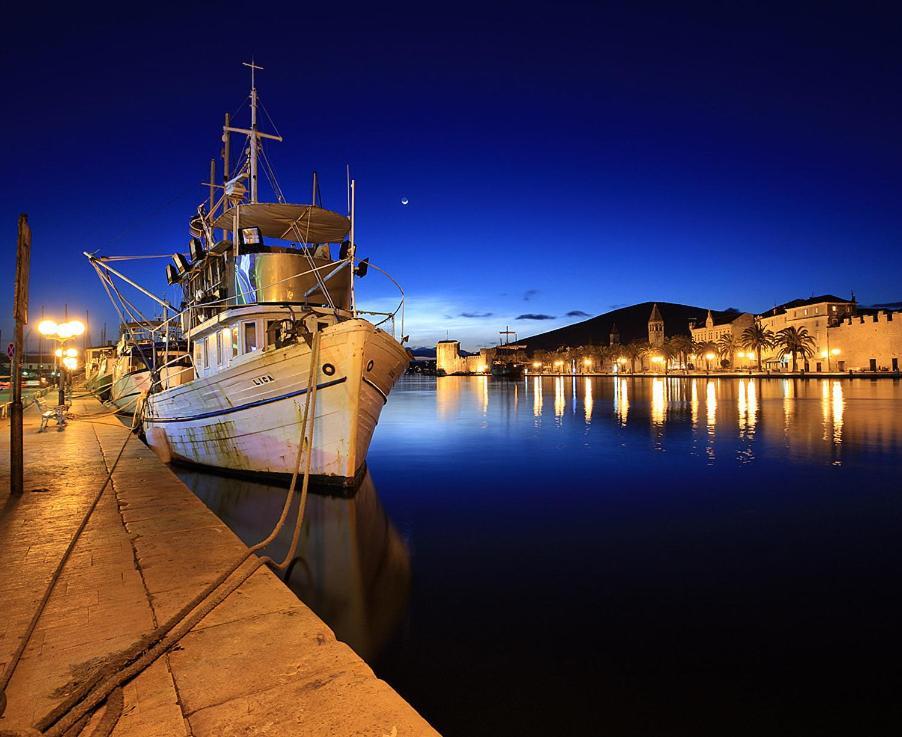 Blue View Apartments Trogir Exterior foto